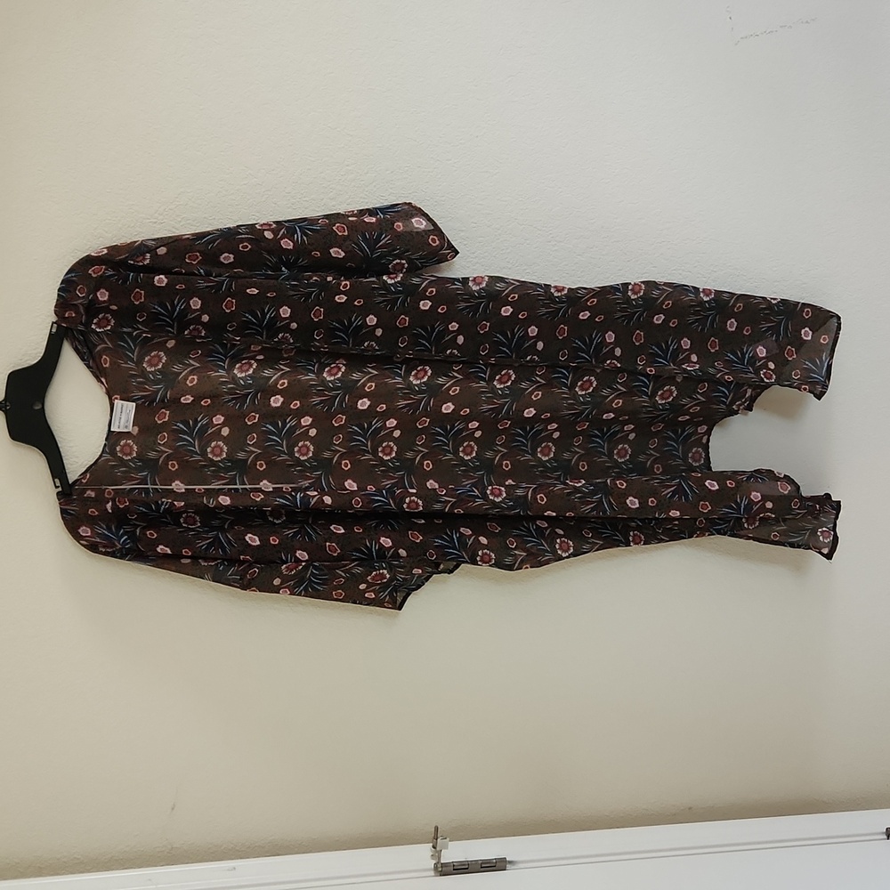 Melrose and Market Cover Up Top